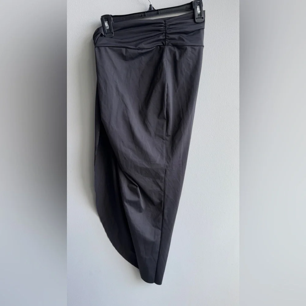 SKIMS Black Twist-Front Swim Sarong